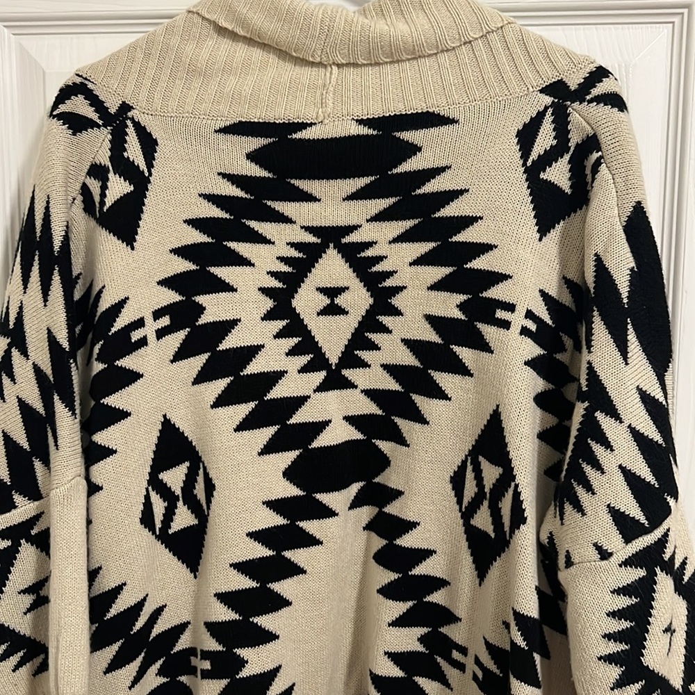 Cardigan - Picture 3 of 5